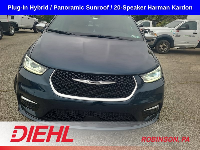 Used 2022 Chrysler Pacifica Pinnacle FWD image 3