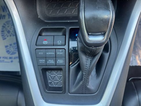 Used 2024 Toyota RAV4 XLE Premium w/ Weather Package AWD/4WD image 19