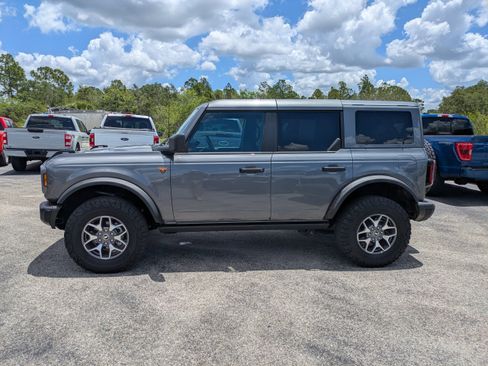 Certified 2025 Ford Bronco Badlands AWD/4WD image 7