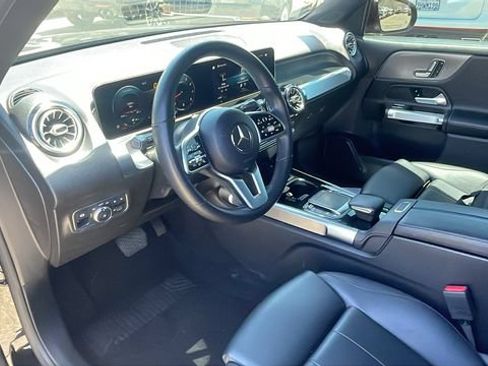 Used 2021 Mercedes-Benz GLB 250 image 10
