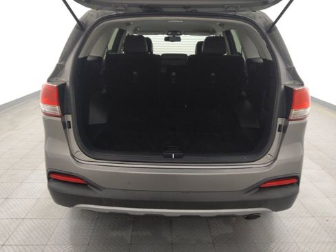 Used 2017 Kia Sorento EX image 29