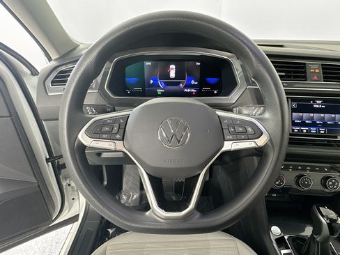 Used 2023 Volkswagen Tiguan S FWD image 11