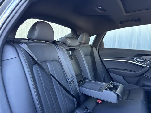 Used 2023 Audi e-tron Premium w/ Convenience Plus Package image 54