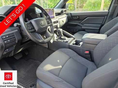 Certified 2025 Toyota Tacoma SR5 image 25