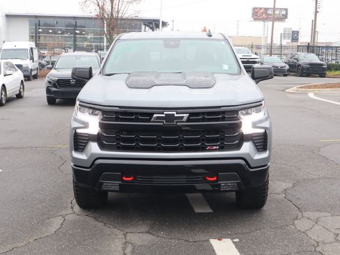 Used 2024 Chevrolet Silverado 1500 LT Trail Boss w/ Convenience Package II image 3