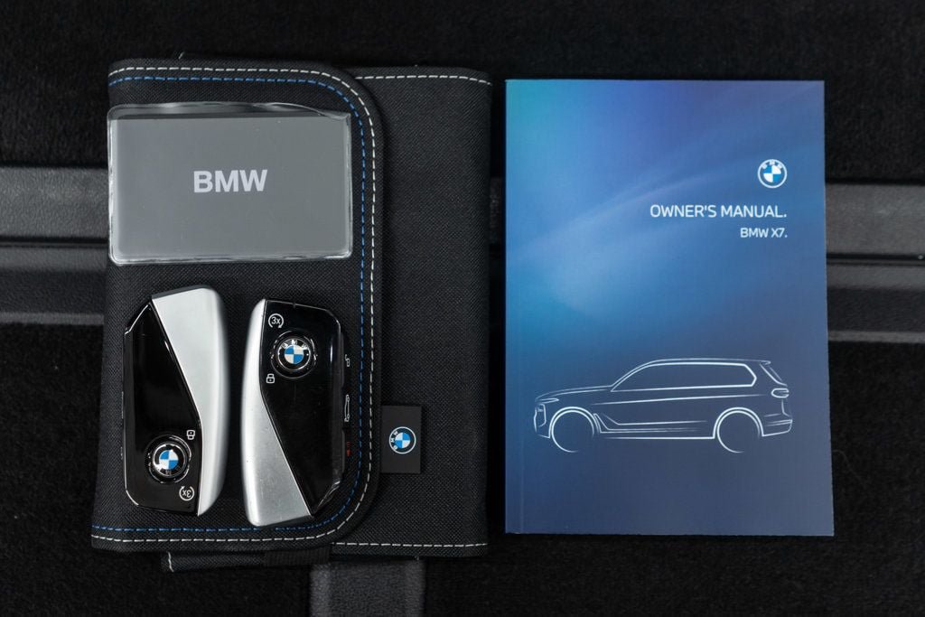 Used 2026 BMW X7 xDrive40i w/ Premium Package AWD/4WD image 60
