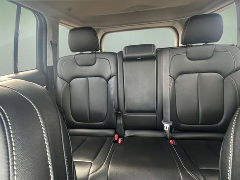 Used 2023 Jeep Grand Cherokee Limited AWD/4WD image 23