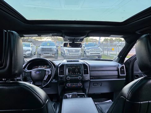 Used 2018 Ford Expedition Limited w/ Equipment Group 301A image 20
