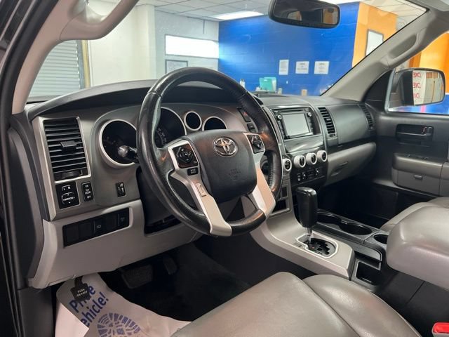 Used 2014 Toyota Sequoia SR5 w/ Premium Package AWD/4WD image 17