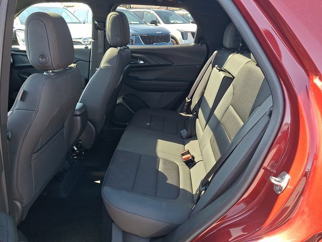Used 2023 Chevrolet TrailBlazer RS w/ Sun and Liftgate Package FWD image 10