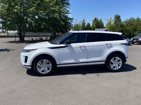 Used 2024 Land Rover Range Rover Evoque S AWD/4WD image 2