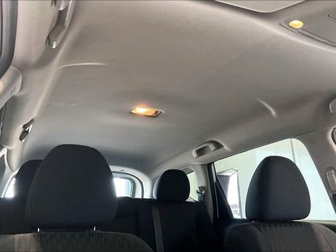 Used 2019 Nissan Rogue S FWD image 29