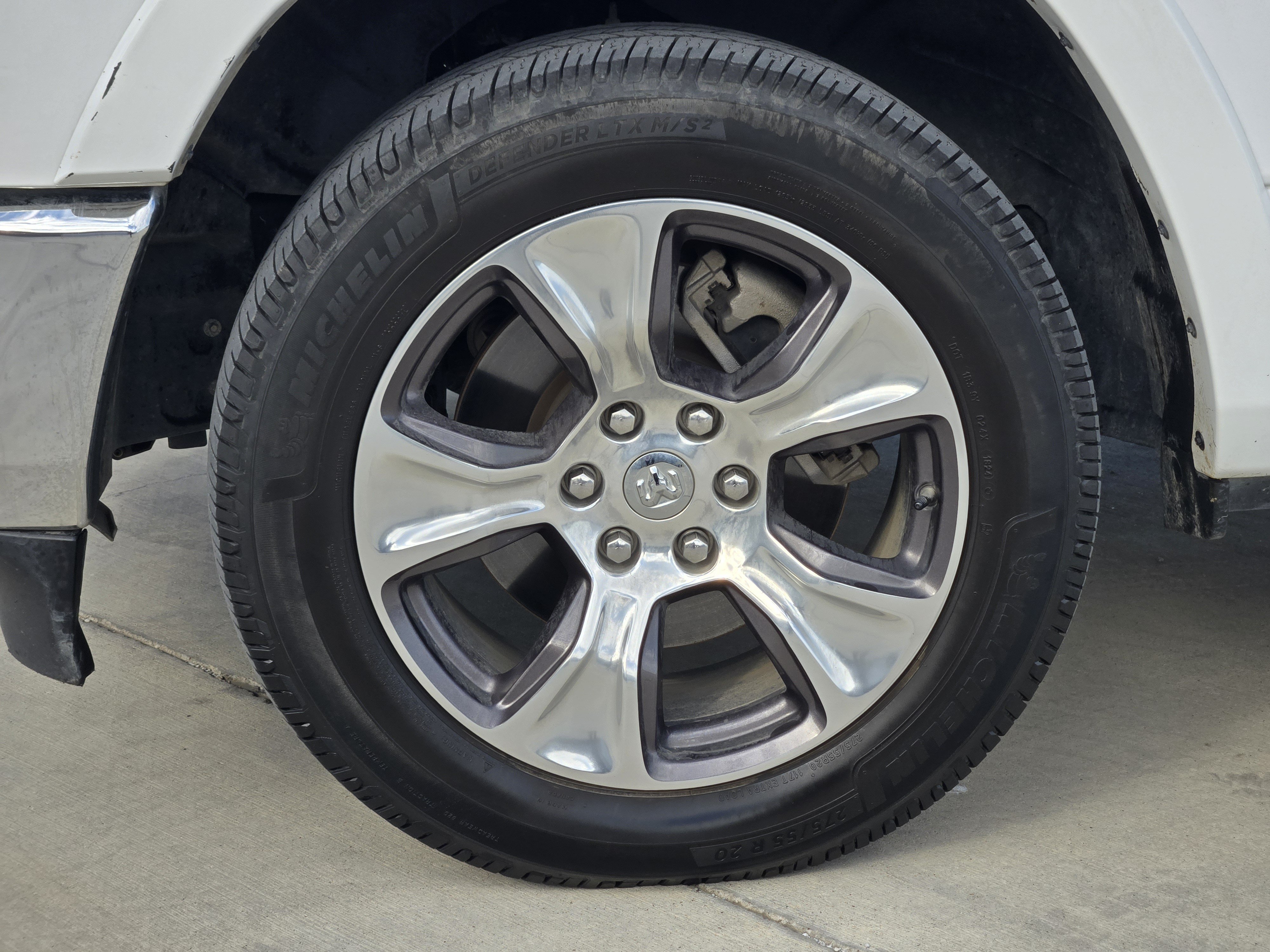 Used 2022 RAM 1500 Laramie AWD/4WD image 13