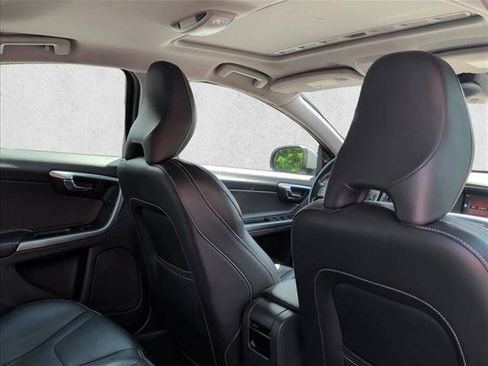 Used 2018 Volvo S60 T5 Dynamic w/ Vision Package FWD image 19