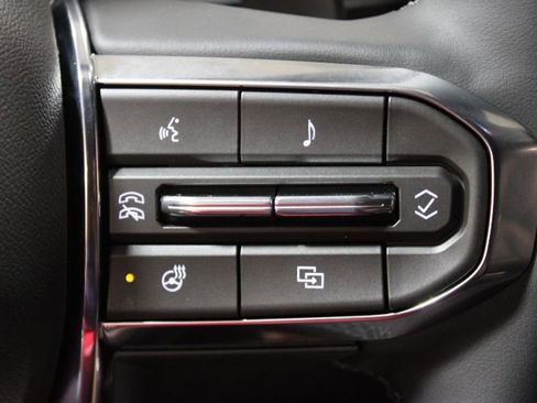 New 2026 GMC Terrain Elevation FWD image 35