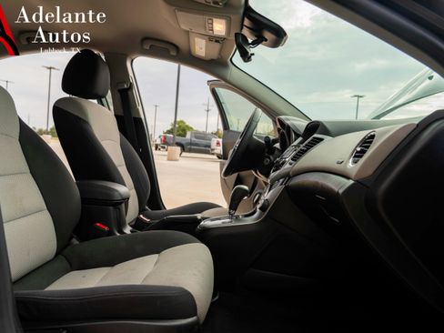 Used 2014 Chevrolet Cruze LS FWD image 8