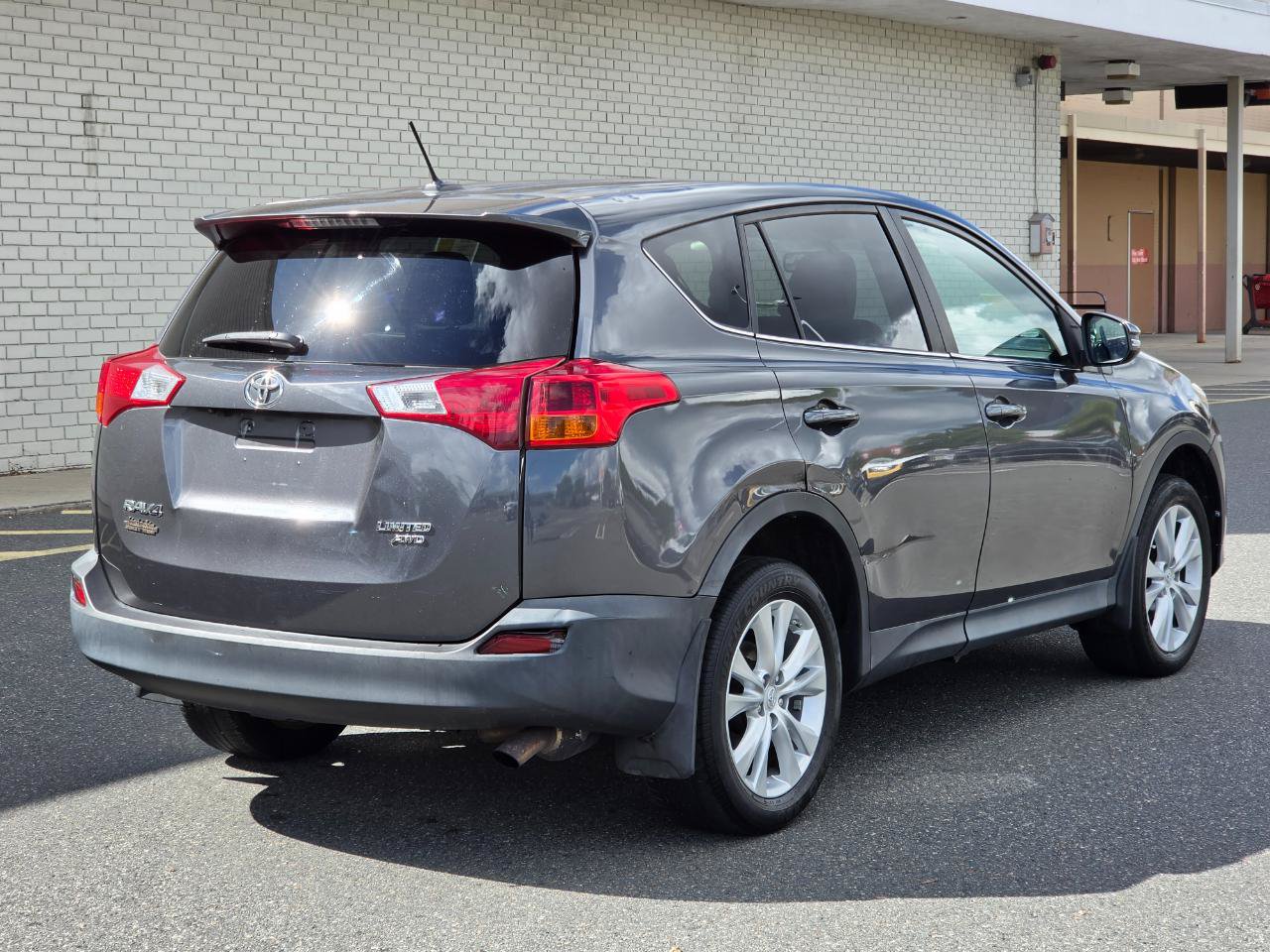 Used 2013 Toyota RAV4 Limited AWD/4WD image 7