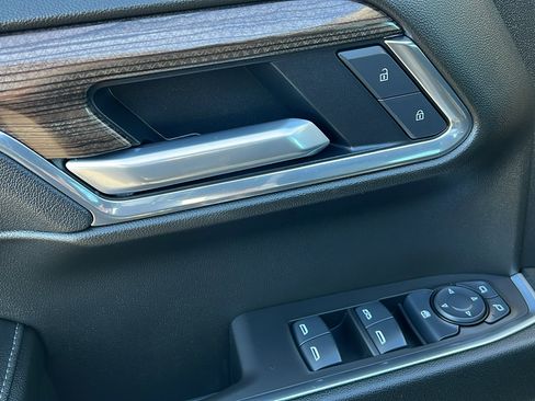 Certified 2025 Chevrolet Silverado 1500 LT Trail Boss w/ Convenience Package II image 18