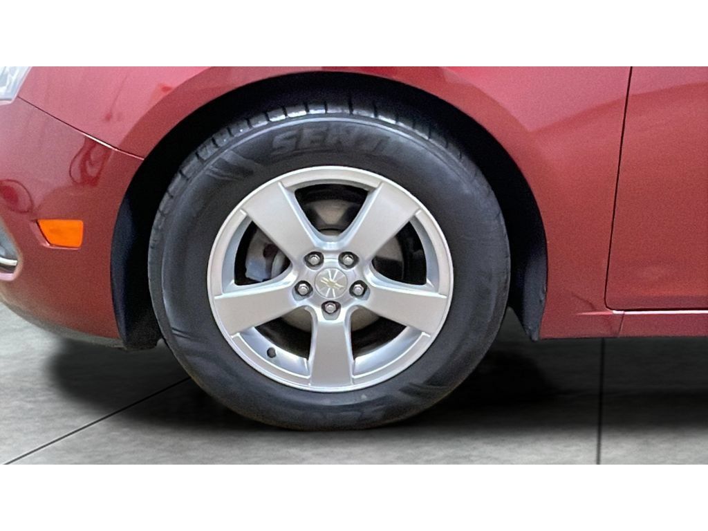 Used 2016 Chevrolet Cruze LT FWD image 20
