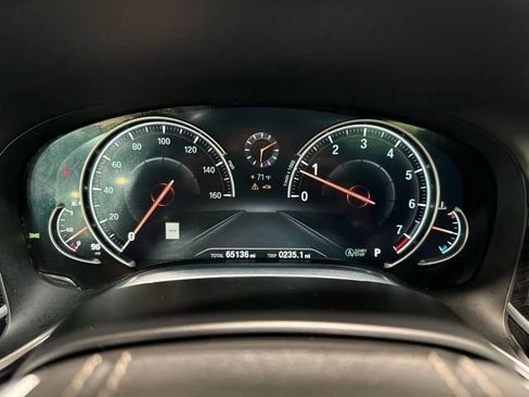 Used 2017 BMW 750i xDrive image 18