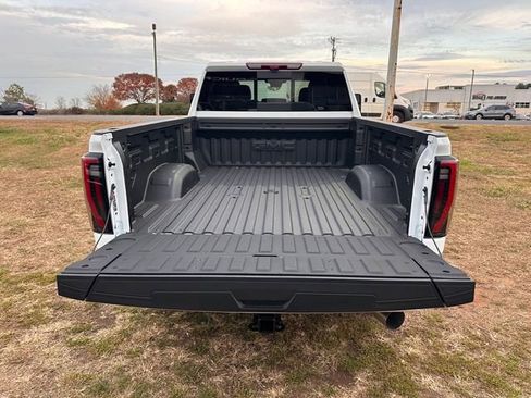 New 2026 GMC Sierra 2500 AT4 w/ AT4 Premium Plus Package image 33