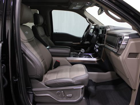 Used 2025 Ford F150 Platinum w/ Equipment Group 703A Plus image 34