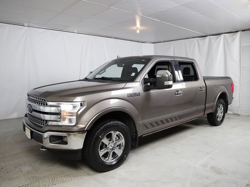 Used 2018 Ford F150 Lariat w/ Equipment Group 502A Luxury image 19