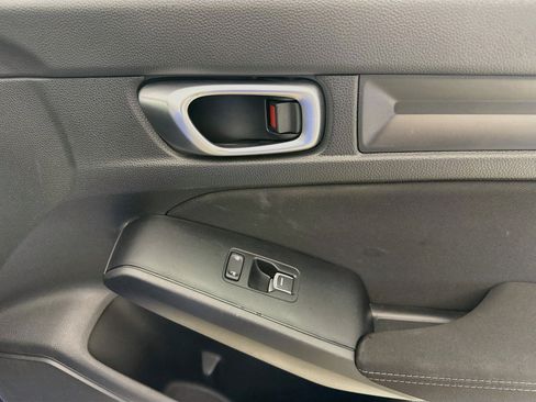 Used 2023 Honda Civic LX image 31