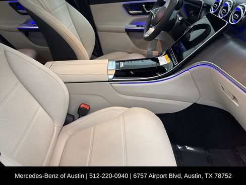 Used 2026 Mercedes-Benz GLC 300 image 28