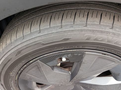 Used 2024 Toyota Prius LE image 13