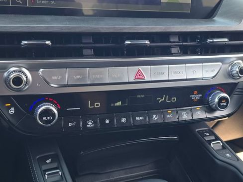 Used 2025 Kia Telluride EX X-Line AWD/4WD image 21