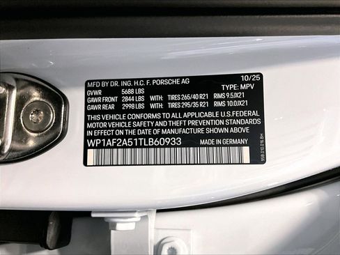 New 2026 Porsche Macan GTS image 15