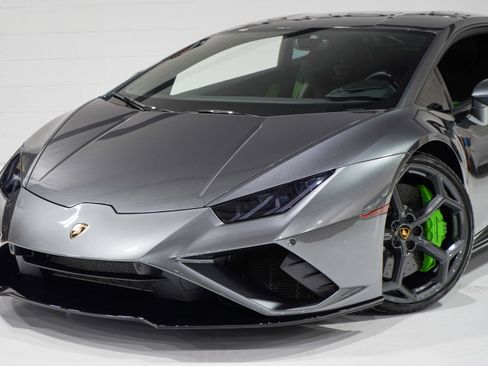 Used 2022 Lamborghini Huracan EVO RWD image 31