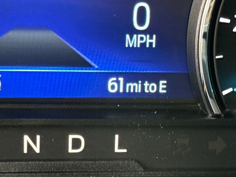 Used 2024 Ford Explorer XLT image 21