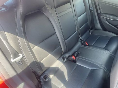 Used 2018 Mercedes-Benz CLA 250 image 31