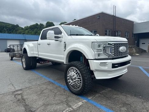 Used 2022 Ford F450 Platinum w/ FX4 Off-Road Package AWD/4WD image 7