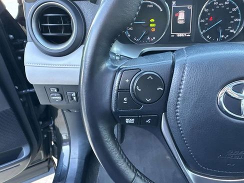 Used 2017 Toyota RAV4 XLE image 23