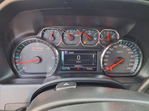 Used 2018 Chevrolet Silverado 1500 LT w/ All Star Edition AWD/4WD image 13