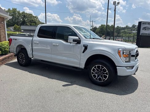 Used 2022 Ford F150 XLT w/ Equipment Group 302A High image 9