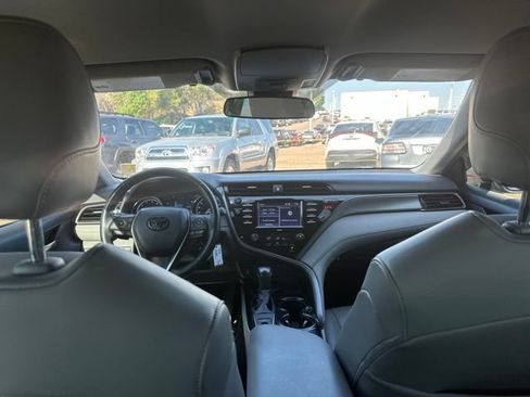 Used 2020 Toyota Camry SE w/ Cold Weather Package AWD/4WD image 23