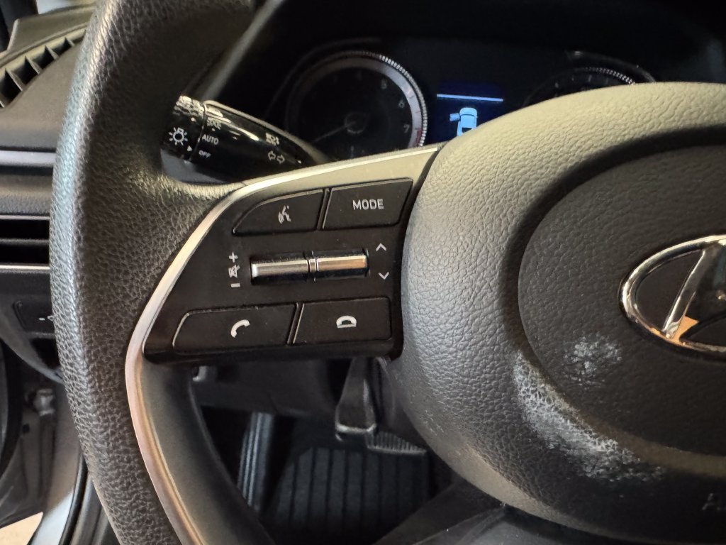 Used 2023 Hyundai Sonata SE FWD image 11