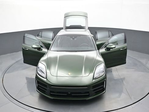 New 2026 Porsche Panamera 4 AWD/4WD image 31