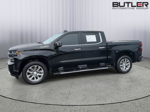 Used 2020 Chevrolet Silverado 1500 High Country w/ Z71 Off-Road Package AWD/4WD image 3