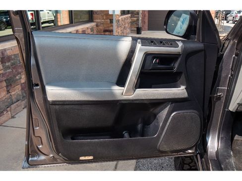 Used 2012 Toyota 4Runner SR5 w/ Premium Pkg AWD/4WD image 9