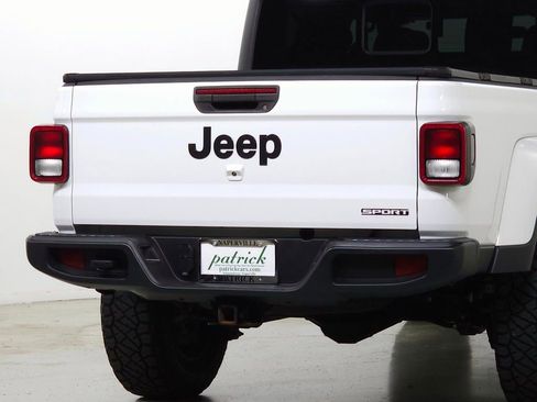 Used 2020 Jeep Gladiator Sport w/ Quick Order Package 24S image 8