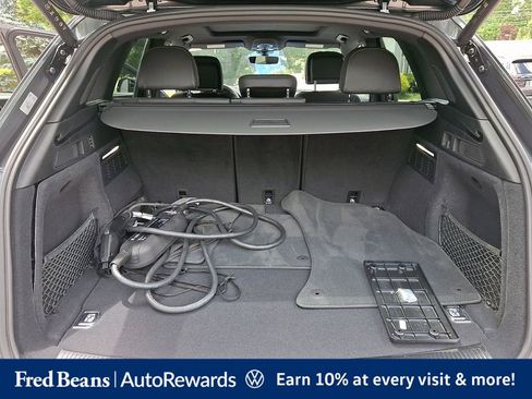 Used 2024 Audi Q5 e Premium Plus w/ Premium Plus Package AWD/4WD image 34