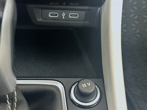 Used 2023 Volkswagen Jetta SE w/ Panoramic Sunroof Package FWD image 25