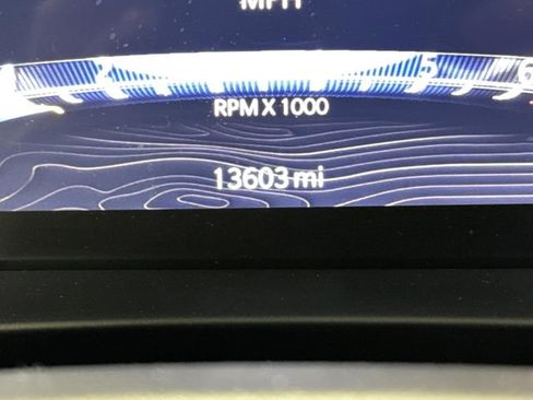 Used 2024 Jeep Grand Cherokee Altitude image 6