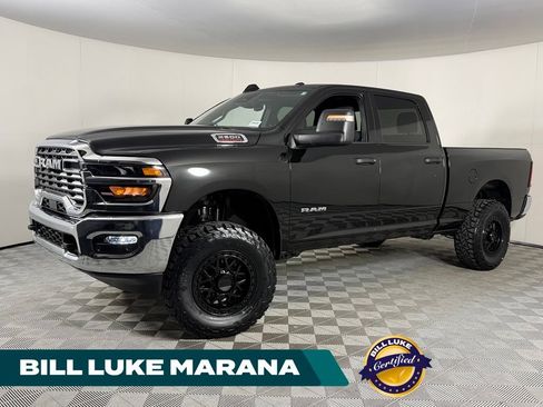 Used 2025 RAM 2500 Big Horn AWD/4WD image 1