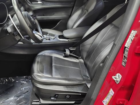 Used 2022 Alfa Romeo Stelvio Sprint image 25